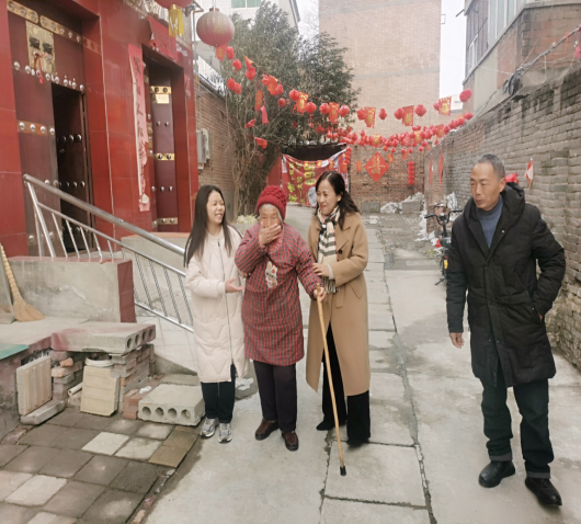 瑟瑟冬日 暖暖溫情——公司黨委、工會開展“送溫暖、送祝福”活動